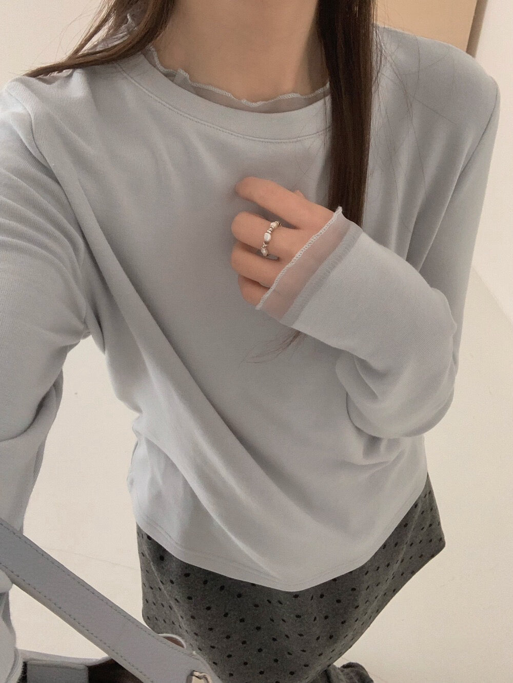 // 5%羊毛拼lace邊超舒服彈性打底上衣