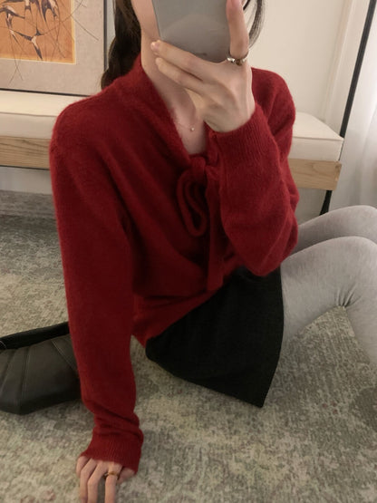 // 軟糯兔絨綁帶領毛衣