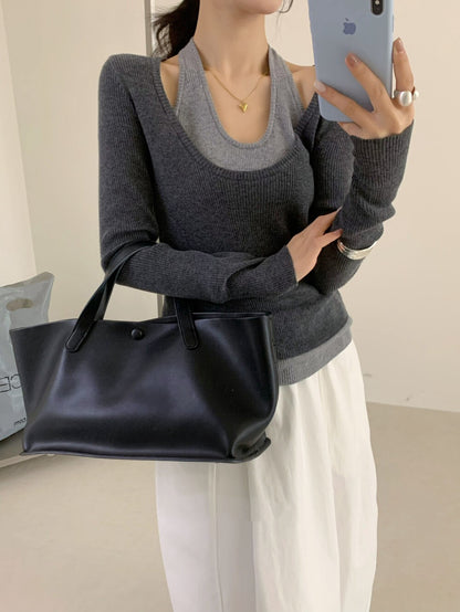 // 小性感大U領假兩件掛頸針織
