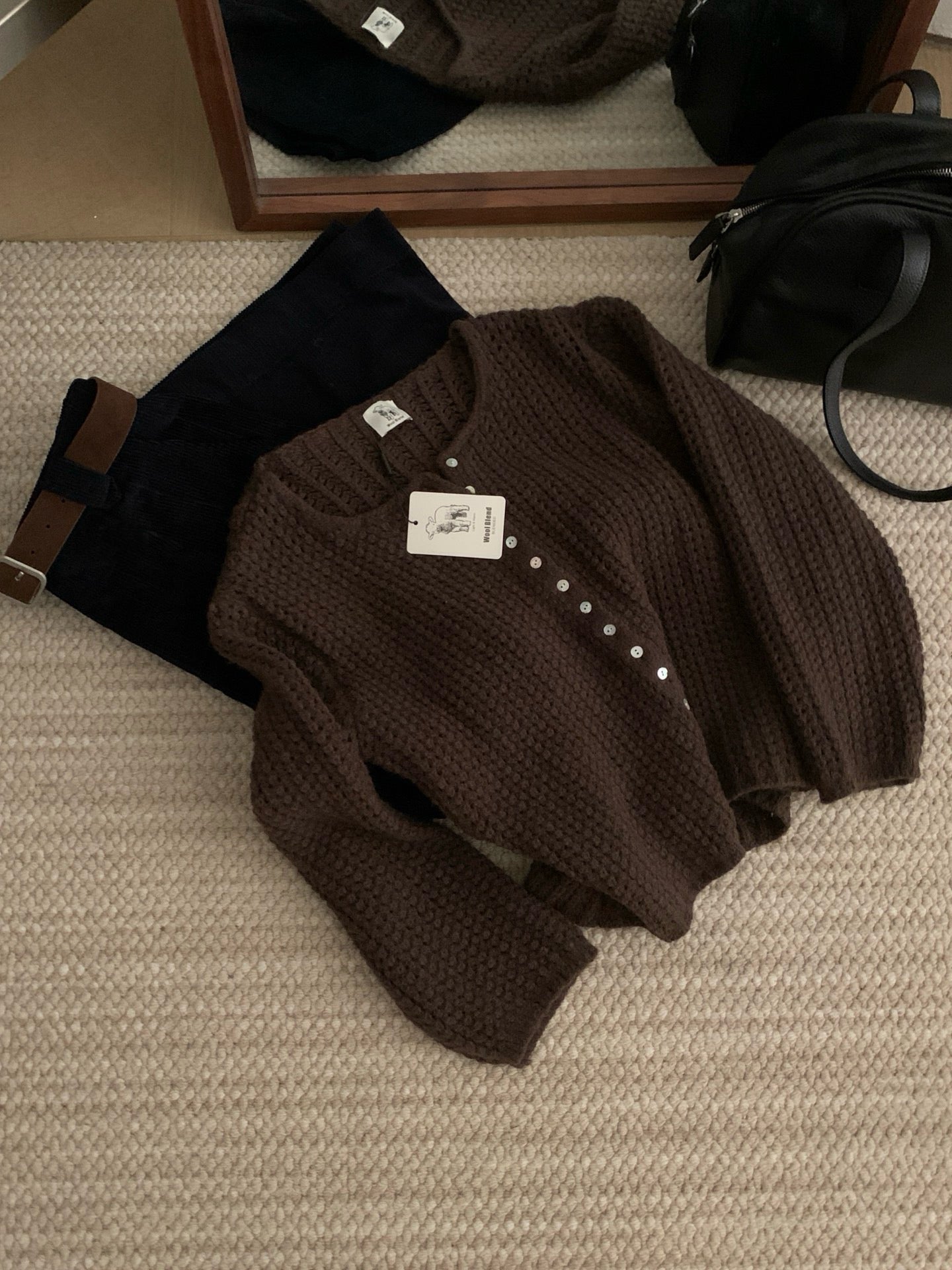 // 溫柔鏤空粗針織CD