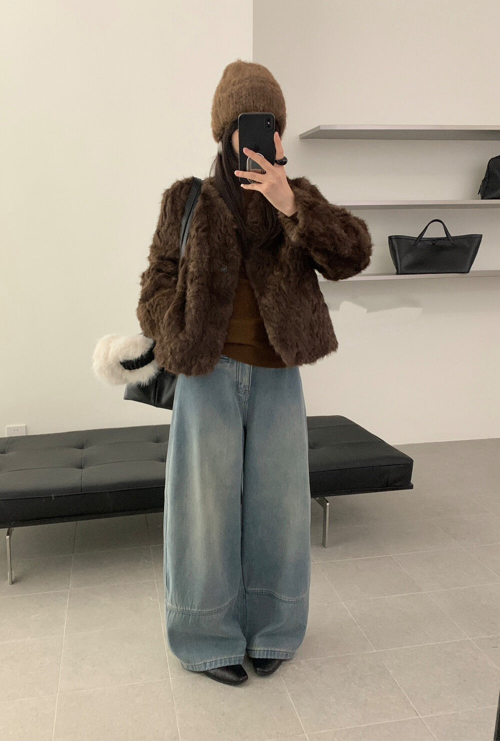 // 高級感皮毛一體V領毛毛外套