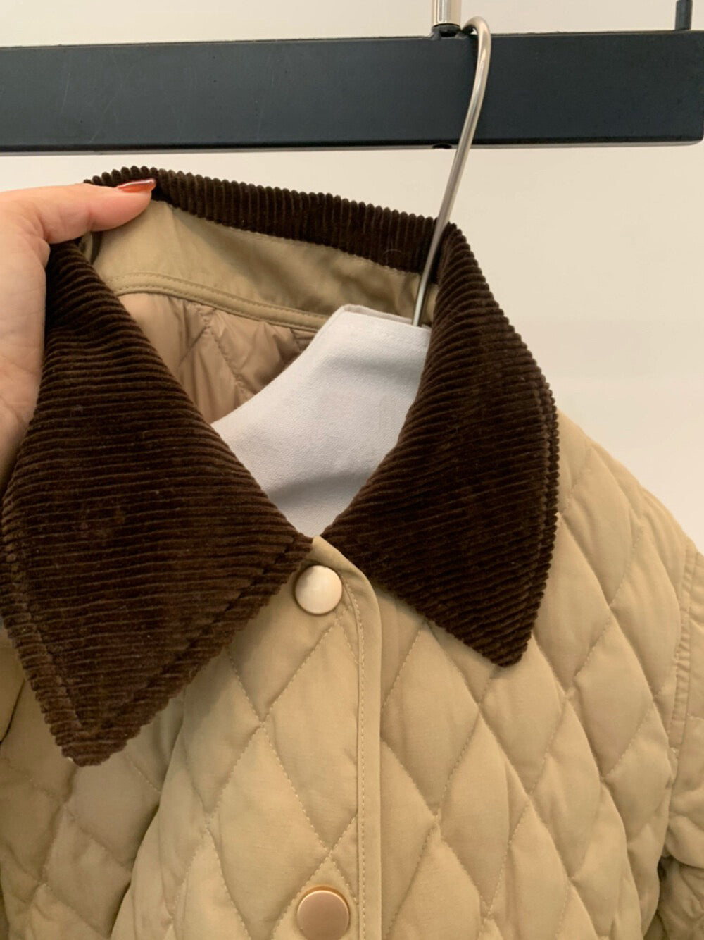 // 高品質拼燈芯絨領菱格薄夾棉外套