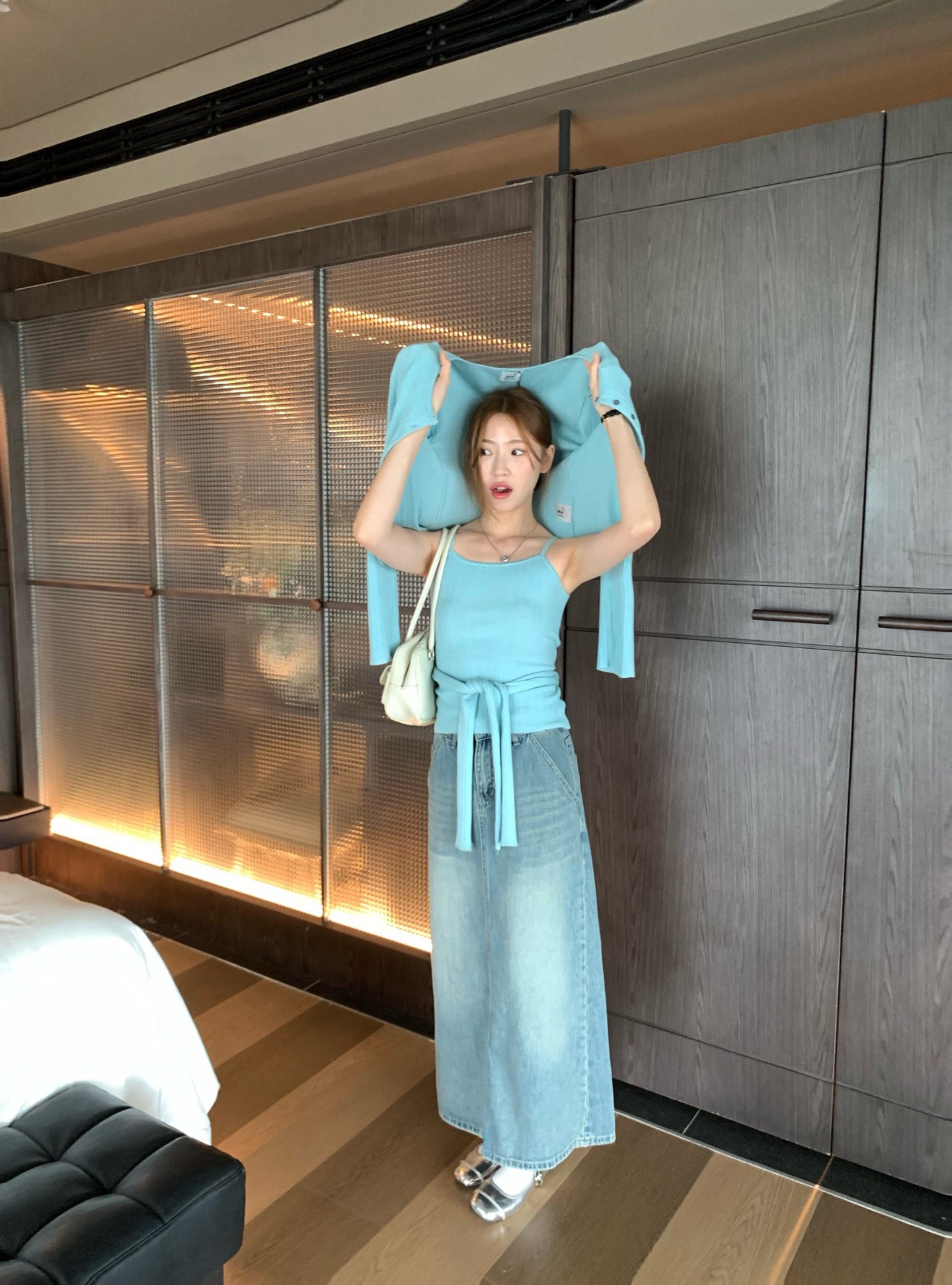 // 後開叉小復古微A字牛仔SK