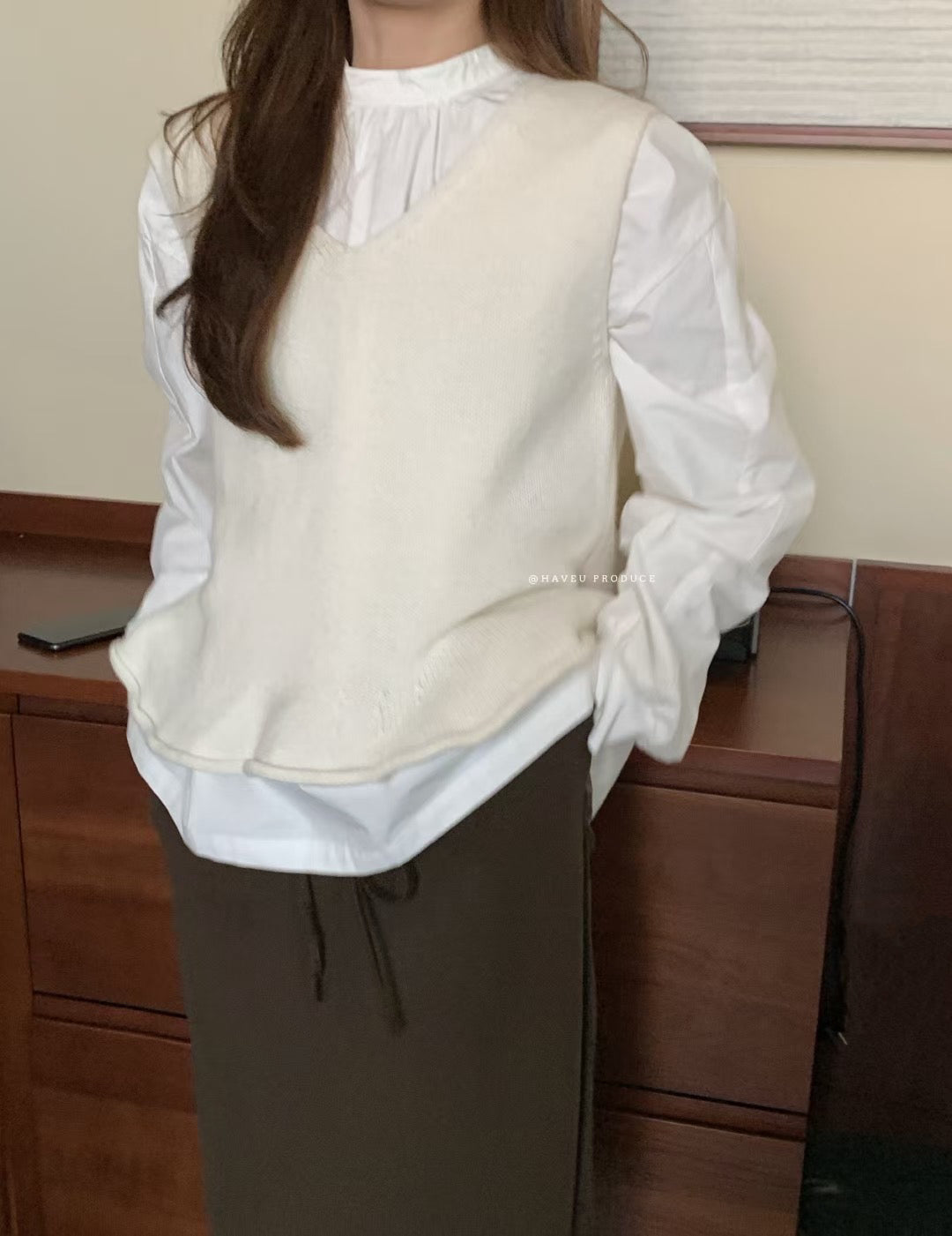 // 超美荷葉花邊腳針織背心