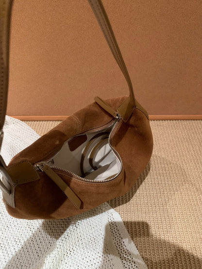 // 頭層牛皮麂皮絨hobo bag(肩帶可調)