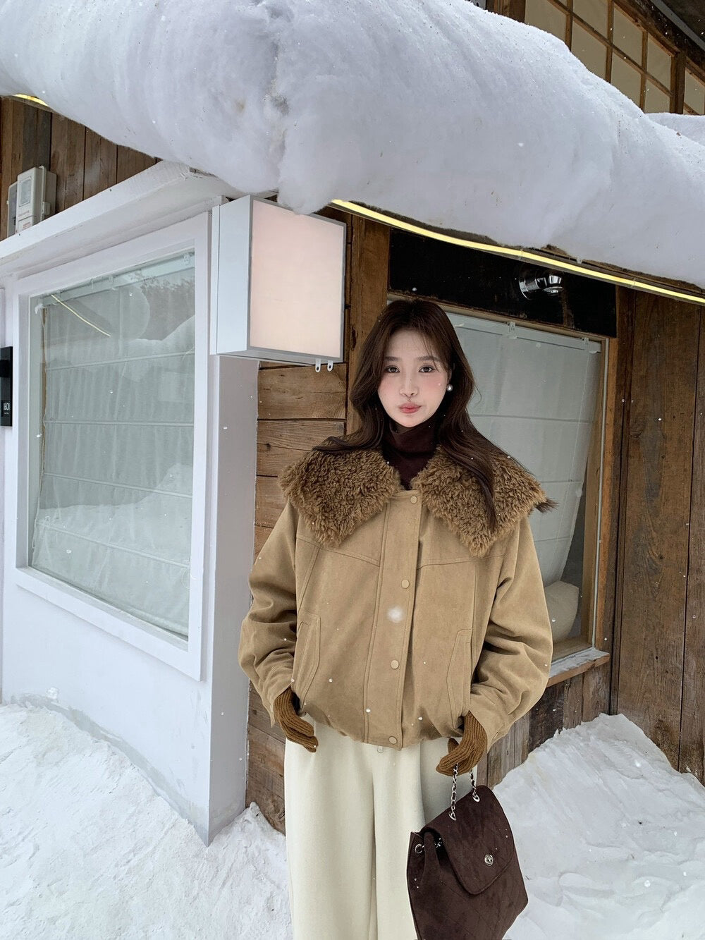 // 設計感毛毛大翻領夾棉短款JK