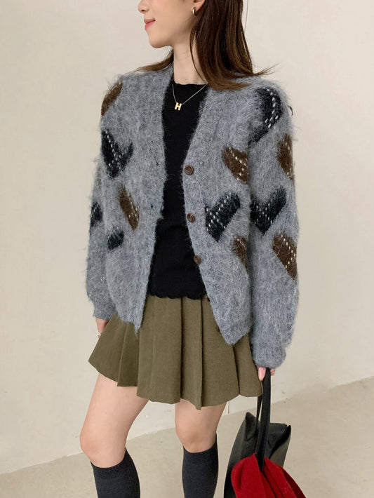 // 超美心心菱格V領CD