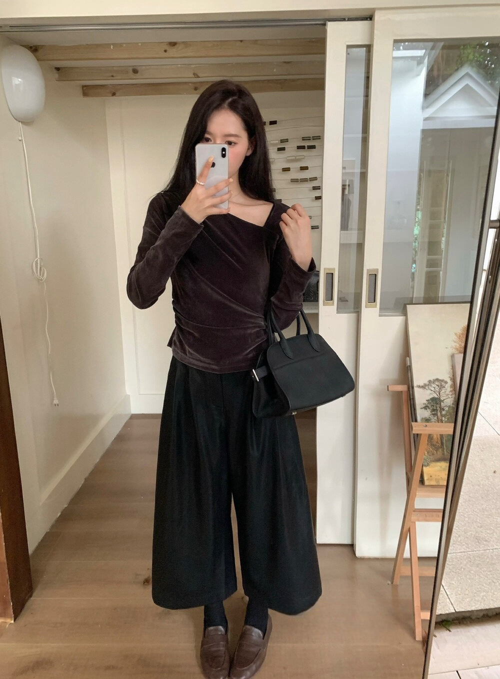 // 氣質斜領口絲絨BL