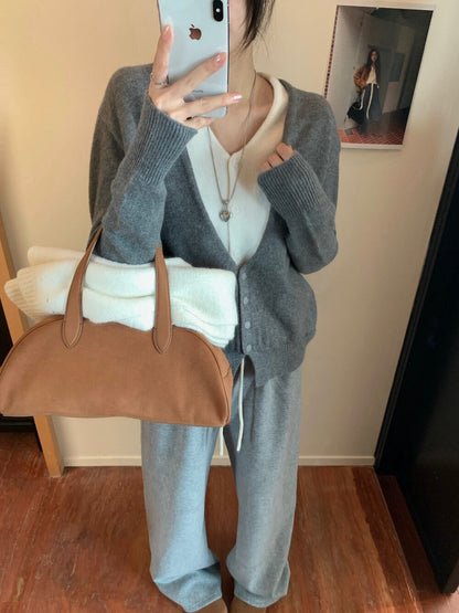 // 深V撞色假兩件開胸CD