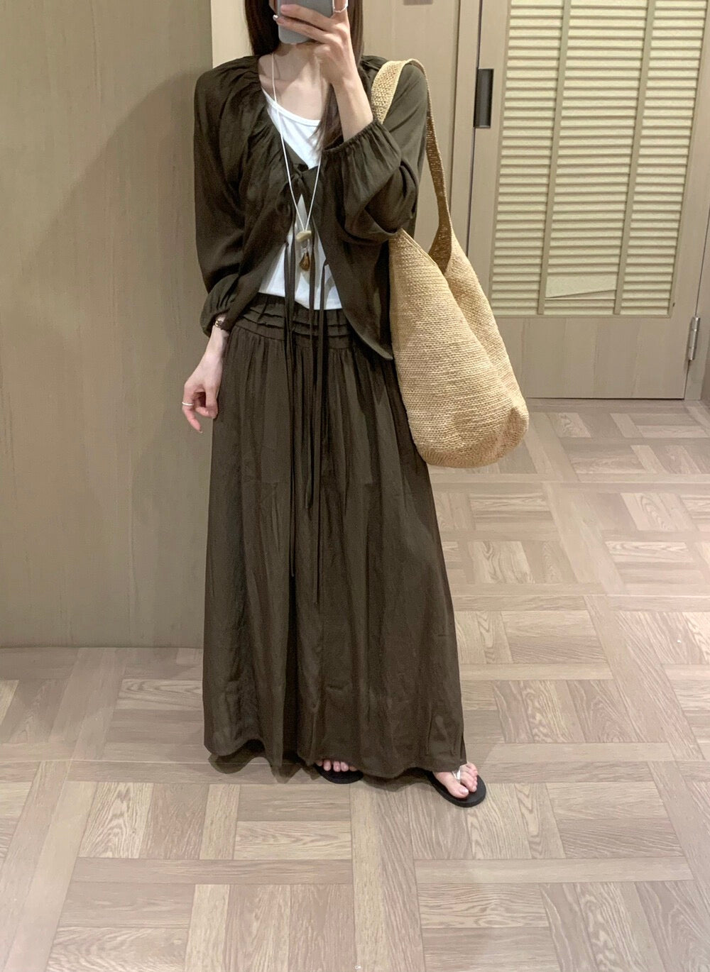 S27 / 超韓綁帶防曬BL+打底背心+壓褶details中裙三件套