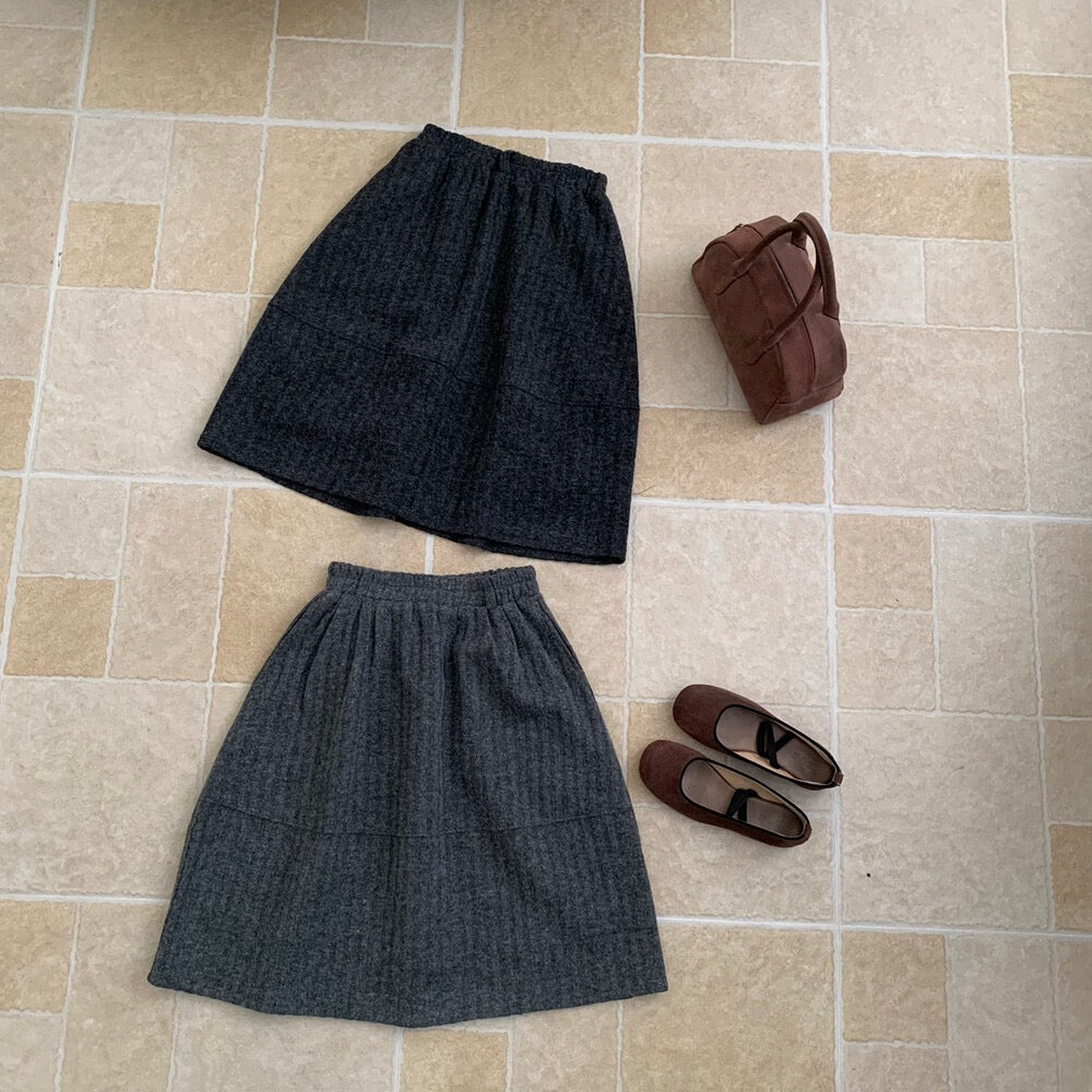 // 極遮肉暗竪紋五分毛呢裙