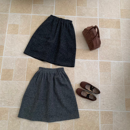 // 極遮肉暗竪紋五分毛呢裙