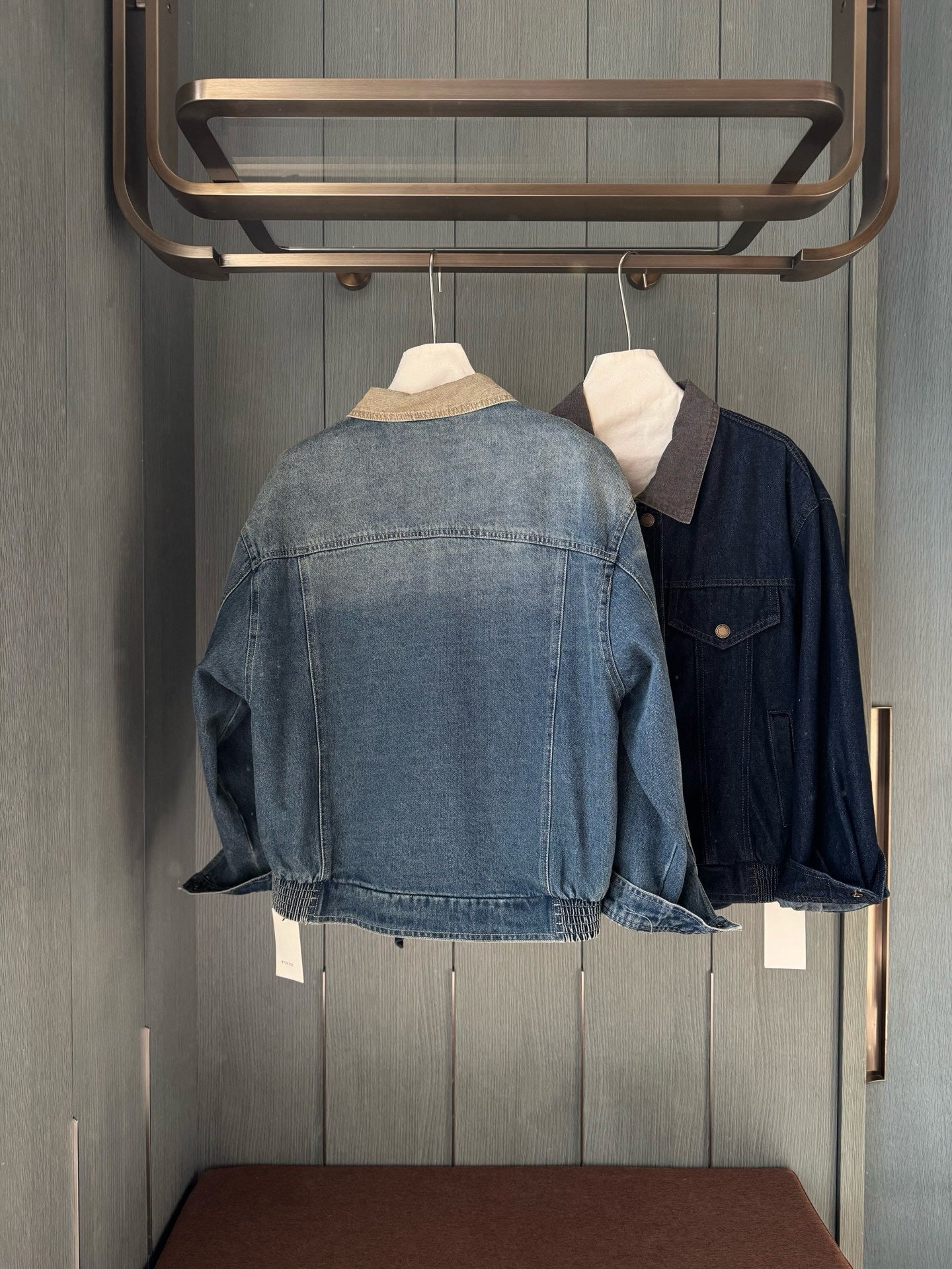 // 中古風拼領拉鍊牛仔外套