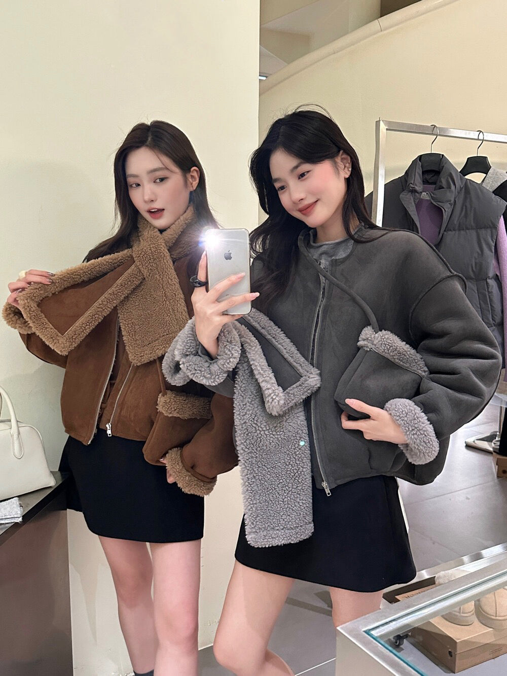 // 皮毛一體圓領拉鏈外套(連頸巾+袋仔)