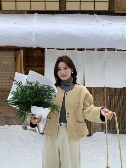 // 100%羊毛弧邊口袋特別鈕扣手工外套(連袋仔)