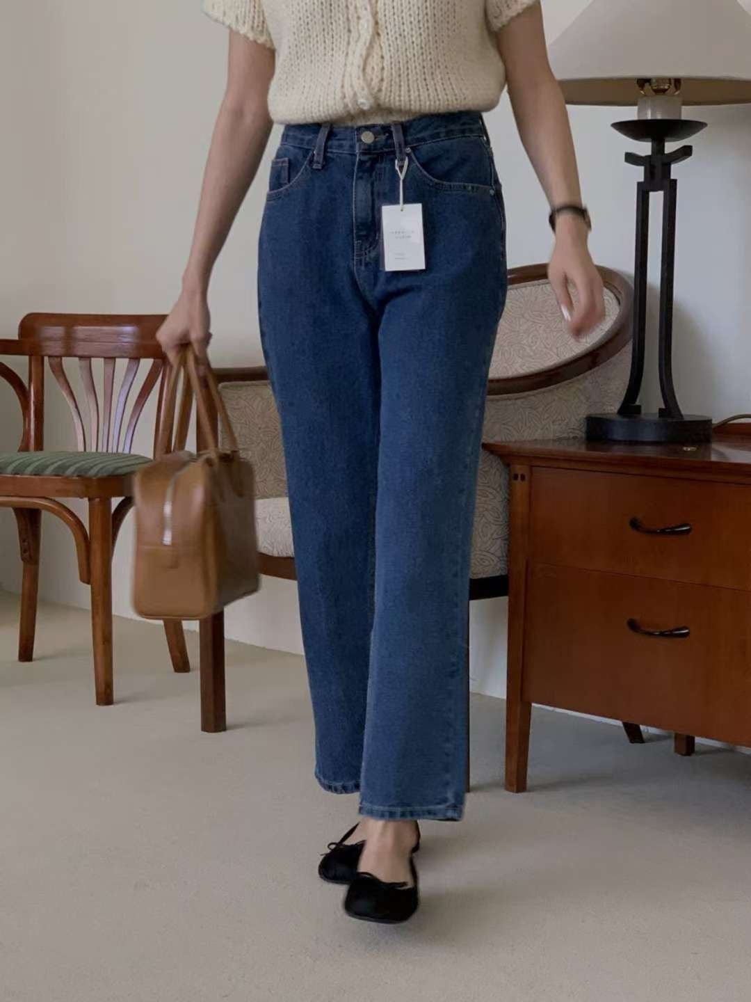 // 經典洗水九分直筒牛仔褲