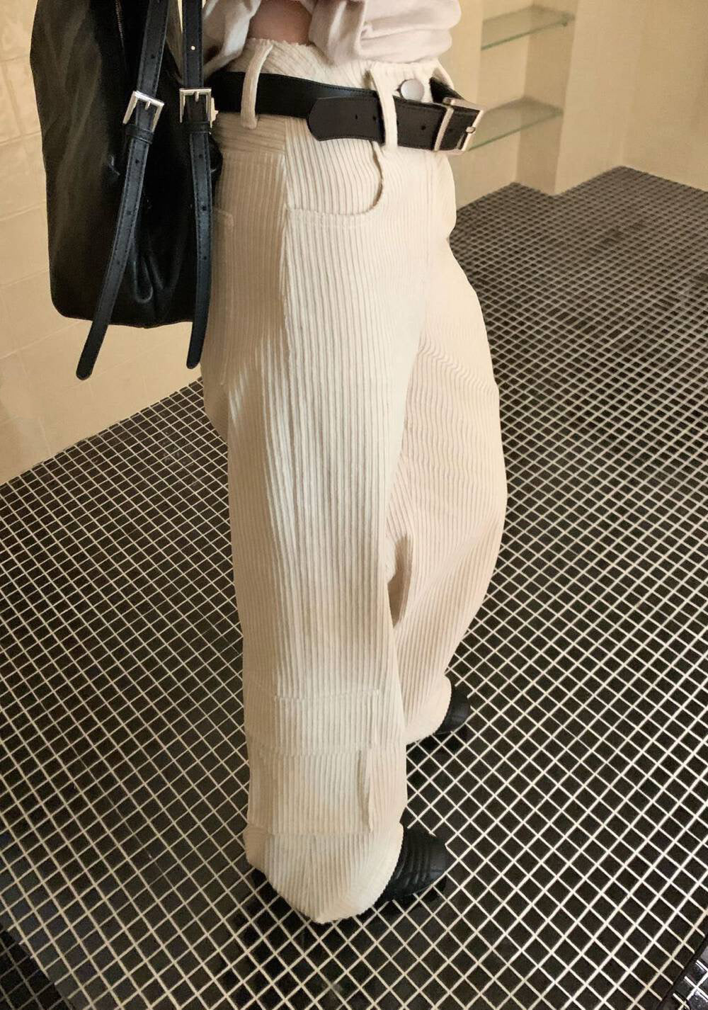 // 設計感口袋燈芯絨全長褲