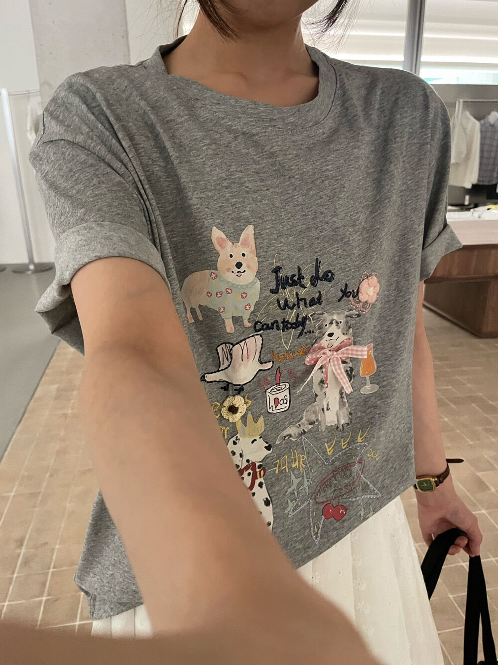 // 立體蝴蝶結可愛狗狗圖案TEE