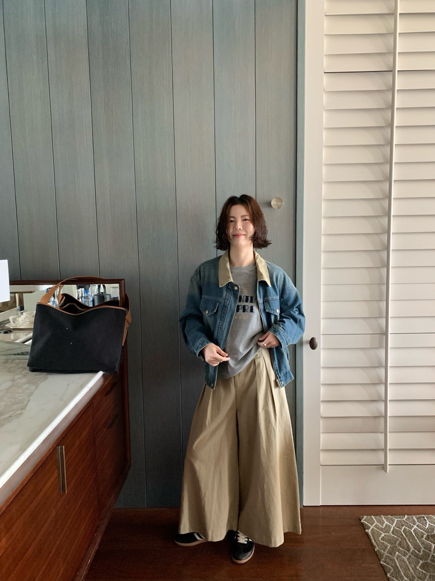 // 中古風拼領拉鍊牛仔外套