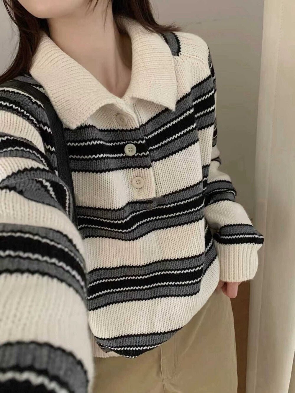 // 超美撞色鈕扣polo毛衣