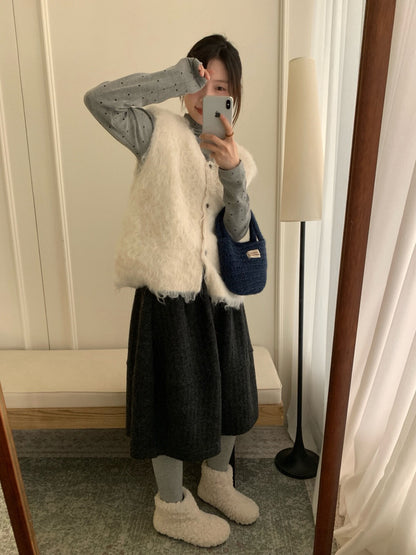 // 12%羊毛茸毛感V領排扣背心