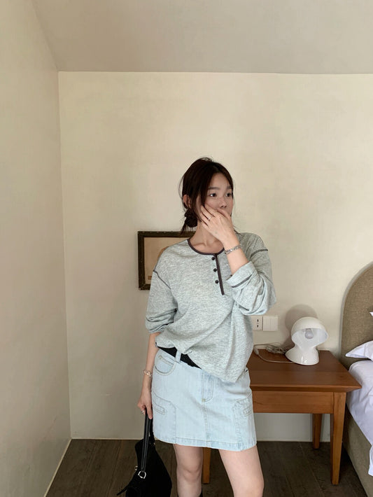 // 撞色及邊縫線亨利領TEE