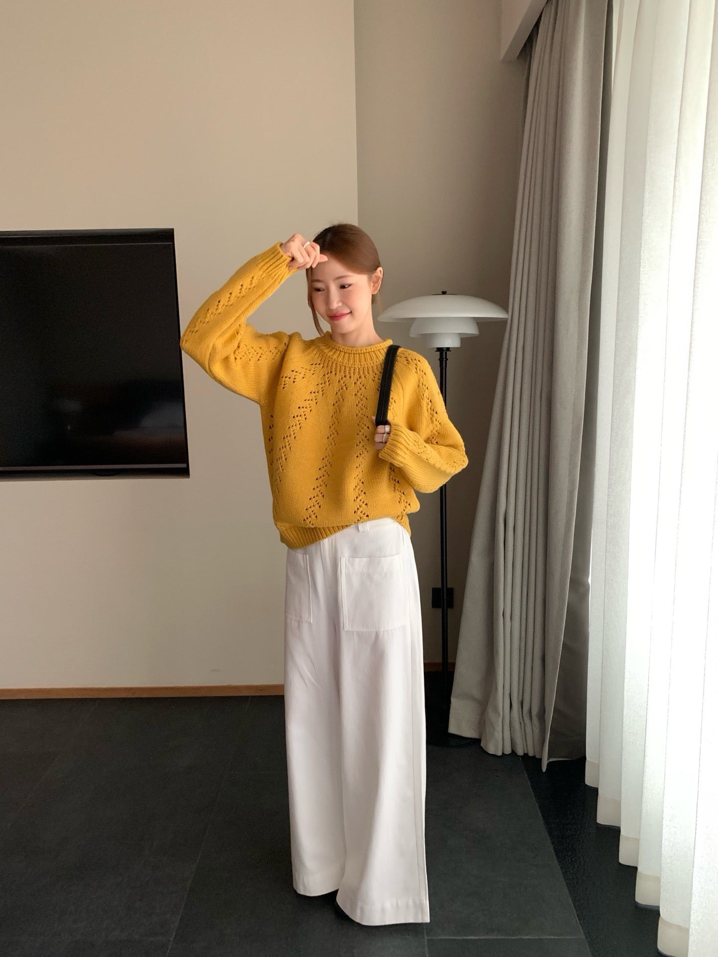 (部分現貨) // 15%wool鏤空鈎花半領卷邊毛衣