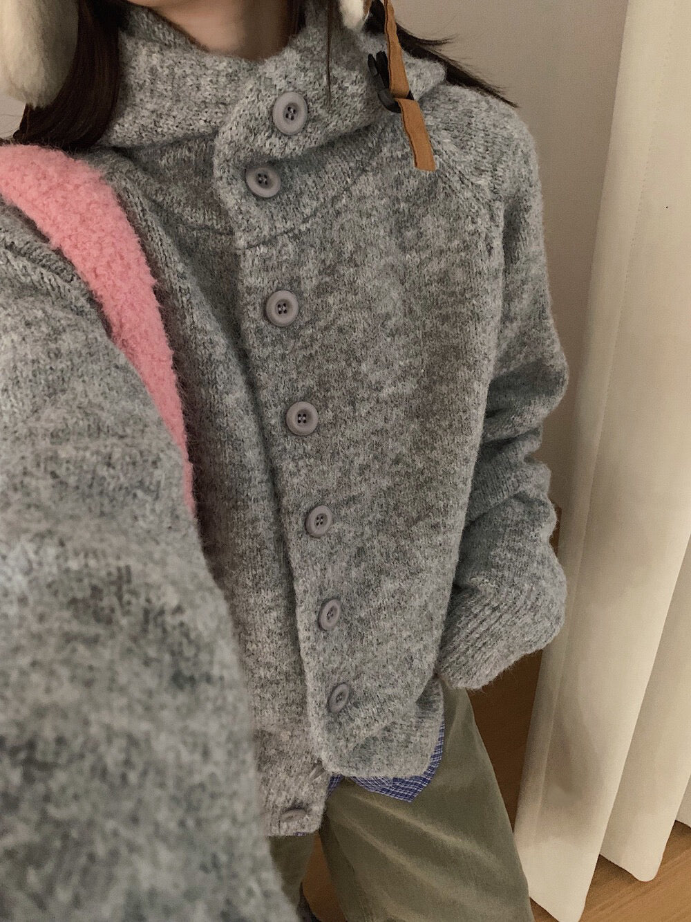 // 軟糯感連帽6色排扣毛衣