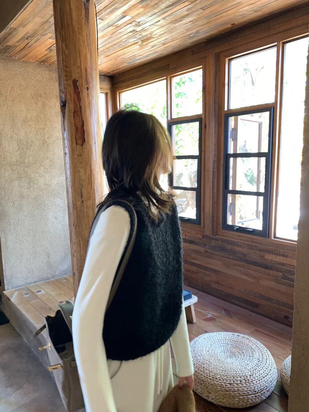 // 毛毛茸疊穿針織背心