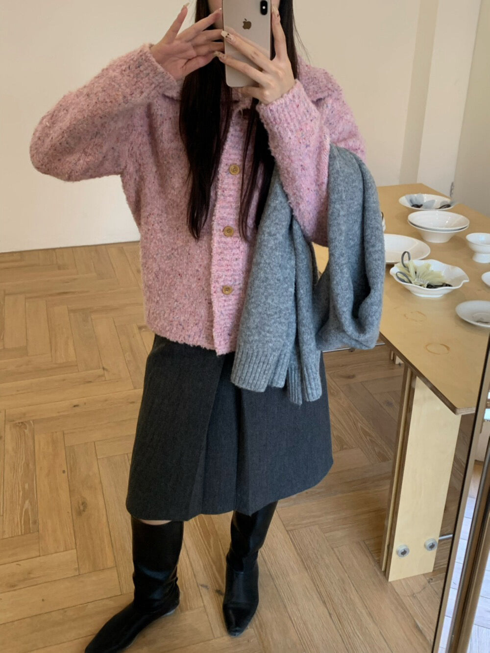 // “草莓牛奶”混針翻領開鈕毛衣