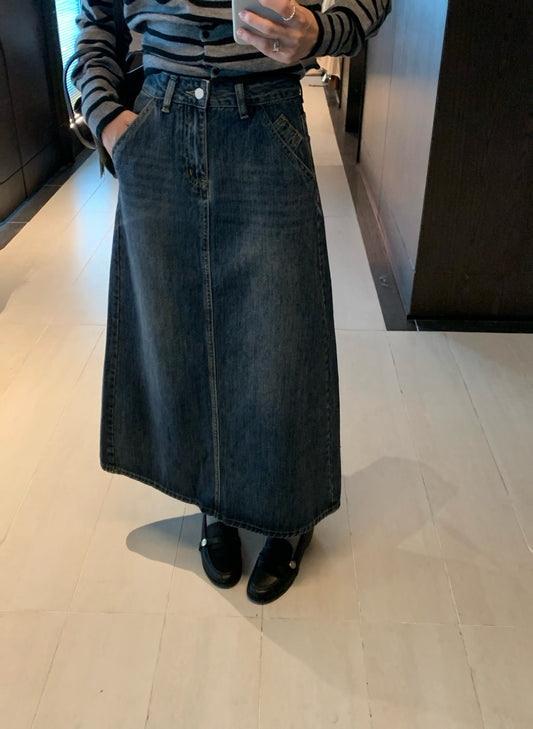 // 後開叉小復古微A字牛仔SK