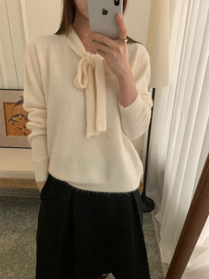// 軟糯兔絨綁帶領毛衣
