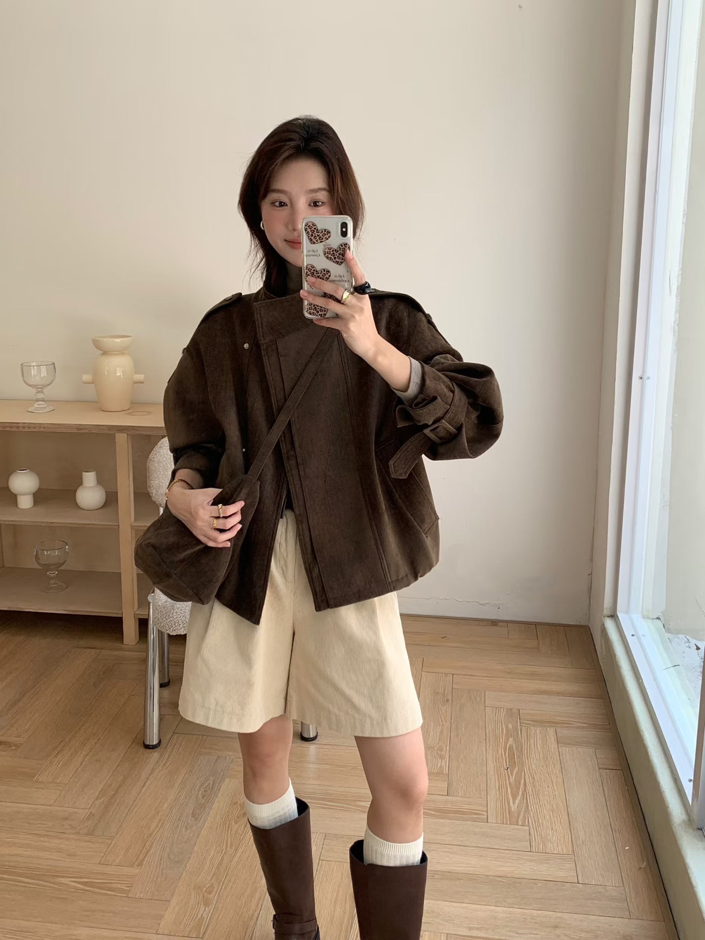 // 超韓立領霧面質感外套