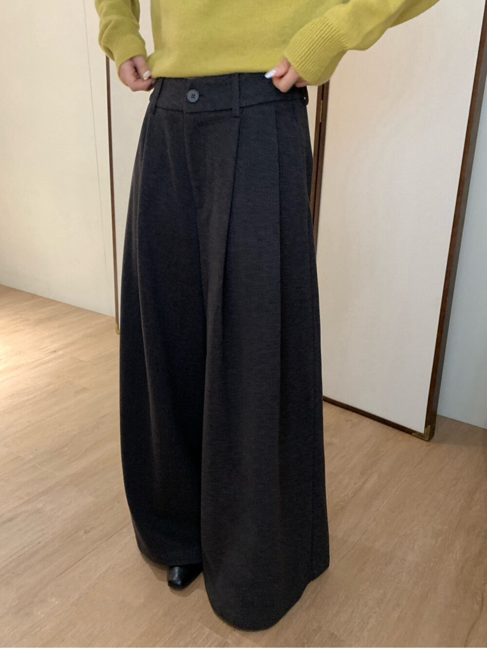 // 超遮肉壓褶闊腳毛呢褲