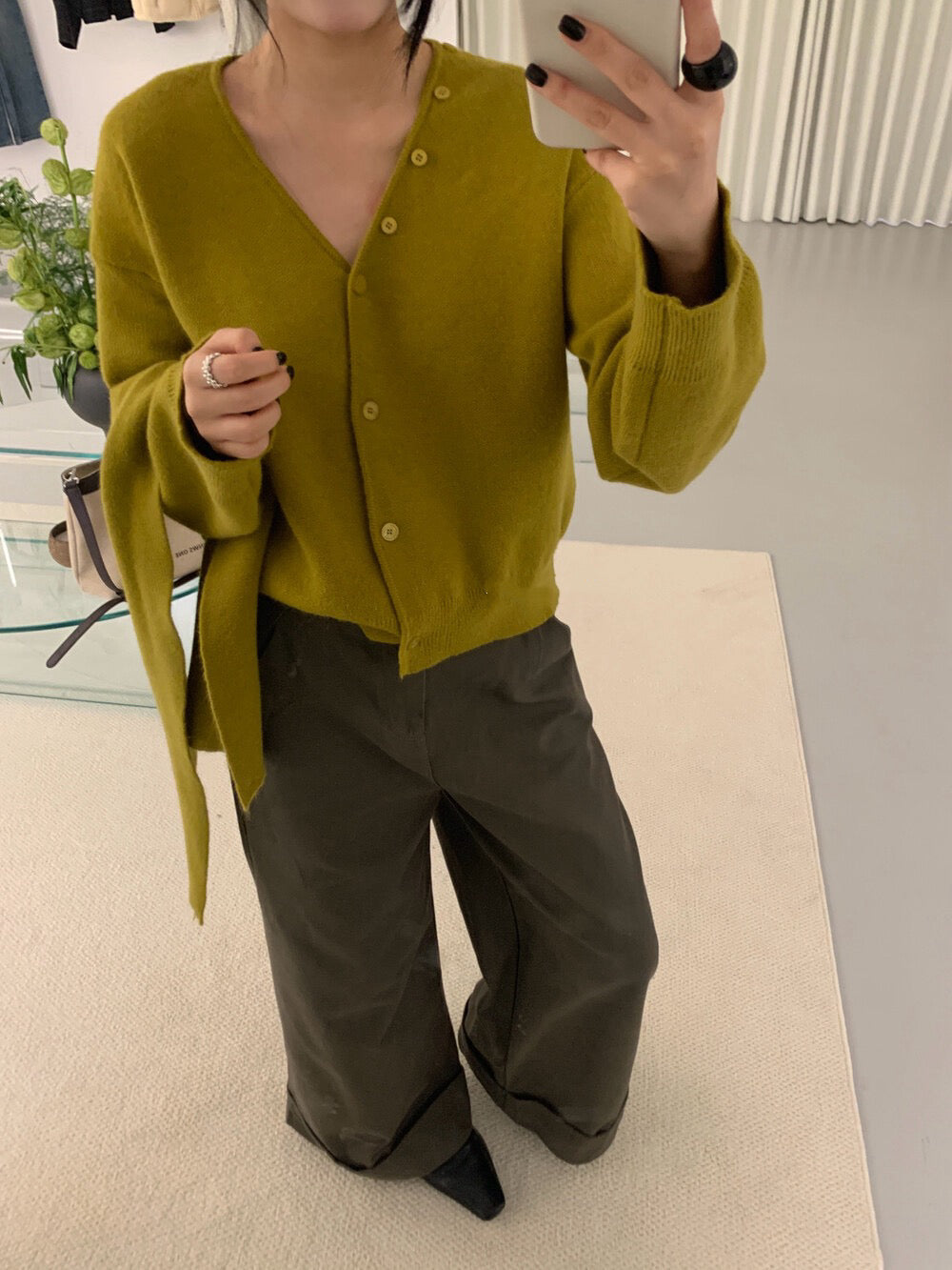 // 特別鈕扣設計連頸巾親膚CD