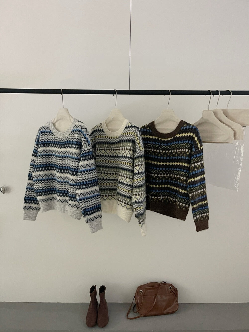 // 超韓民族patterns圓領毛衣