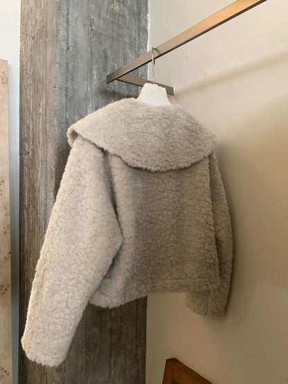 // 氣質大翻領毛毛短款外套