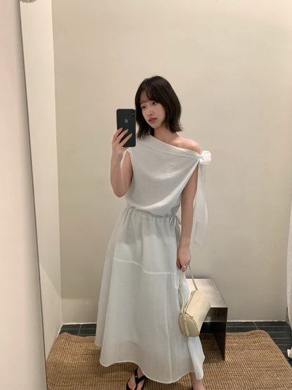 // 絕美特別領口綁帶斜肩OPS
