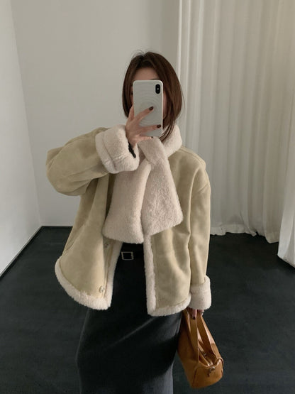 // 麂皮面皮毛一體圓領外套(連頸巾)