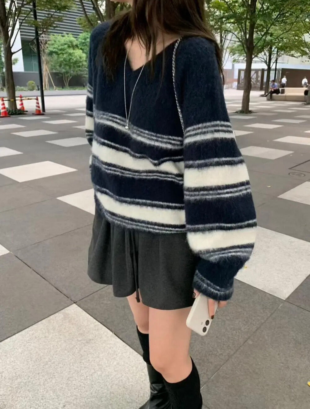 // 軟糯慵懶撞色粗間毛衣