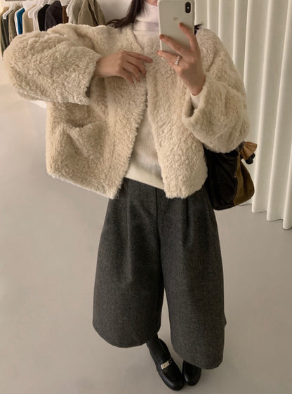 // 高級感口袋質感毛毛外套