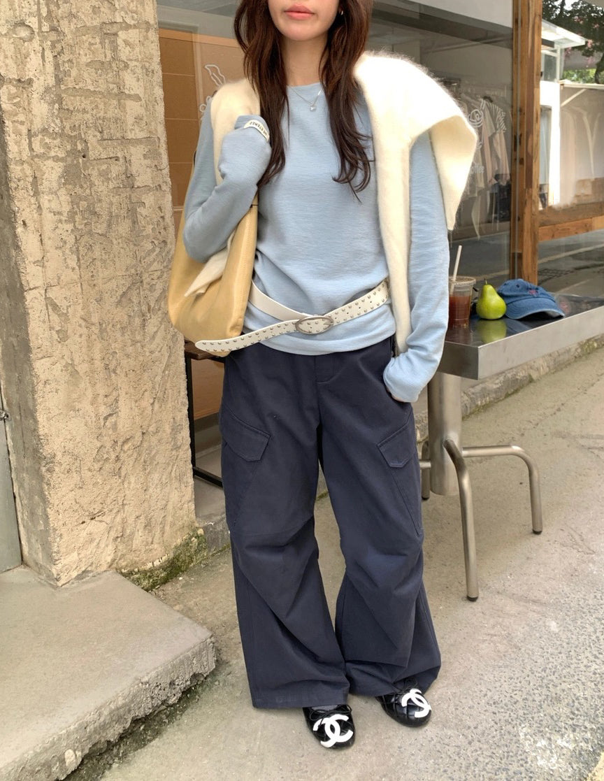 B243 / 袖口logo軟糯磨毛圓領長袖TEE