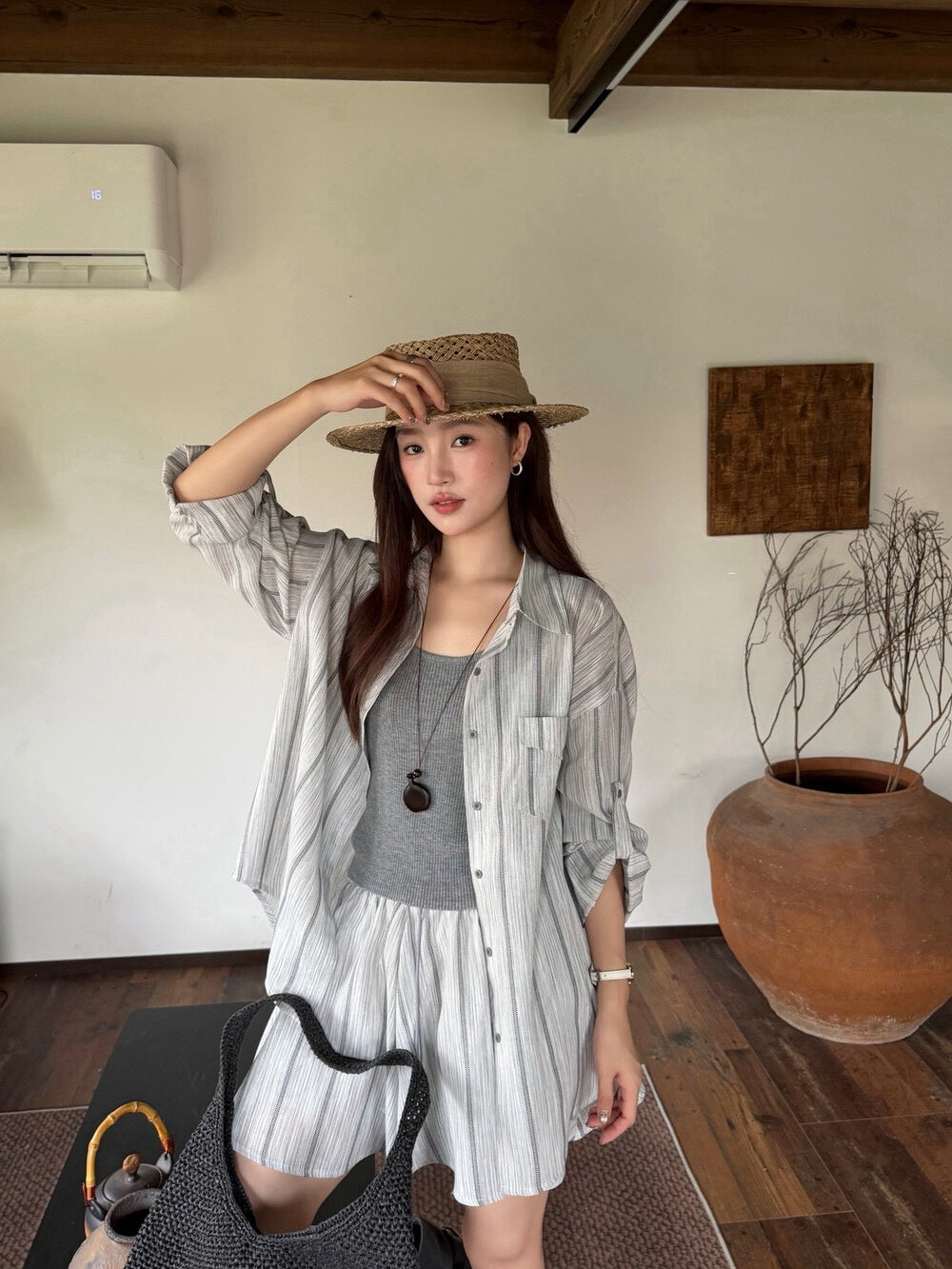 S15 / 棉麻直間口袋防曬恤衫++打底背心+短褲三件套￼