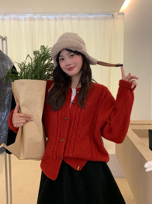 // 復古軟糯牛角鈕麻花CD