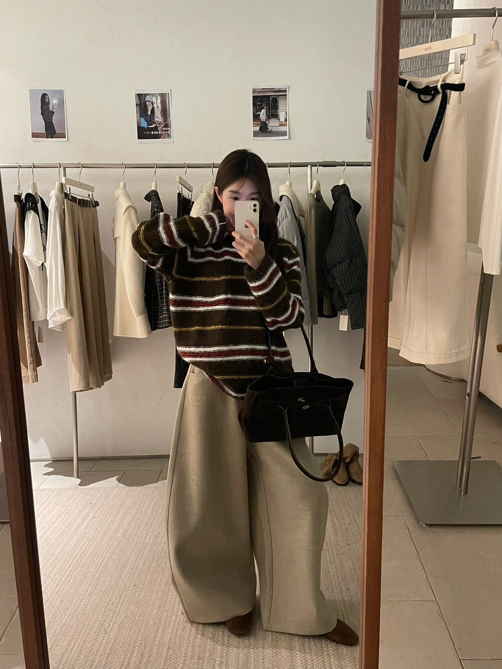 // 復古撞色間條口袋軟糯毛衣