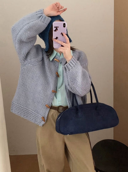 // 30%綿羊毛粗針牛角鈕CD