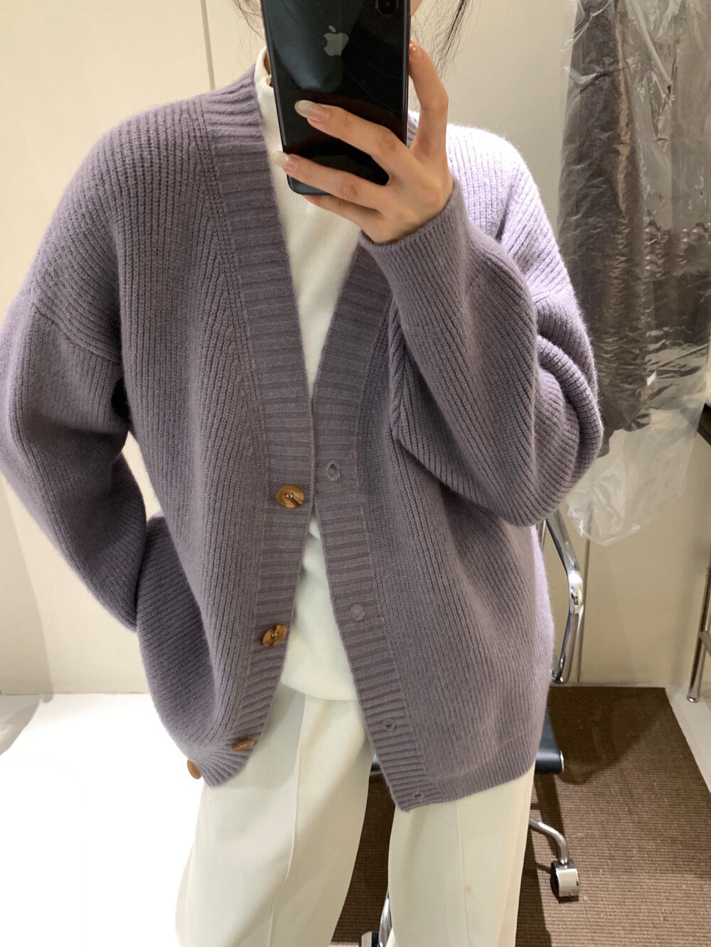 // 慵懶風V領寬鬆款CD