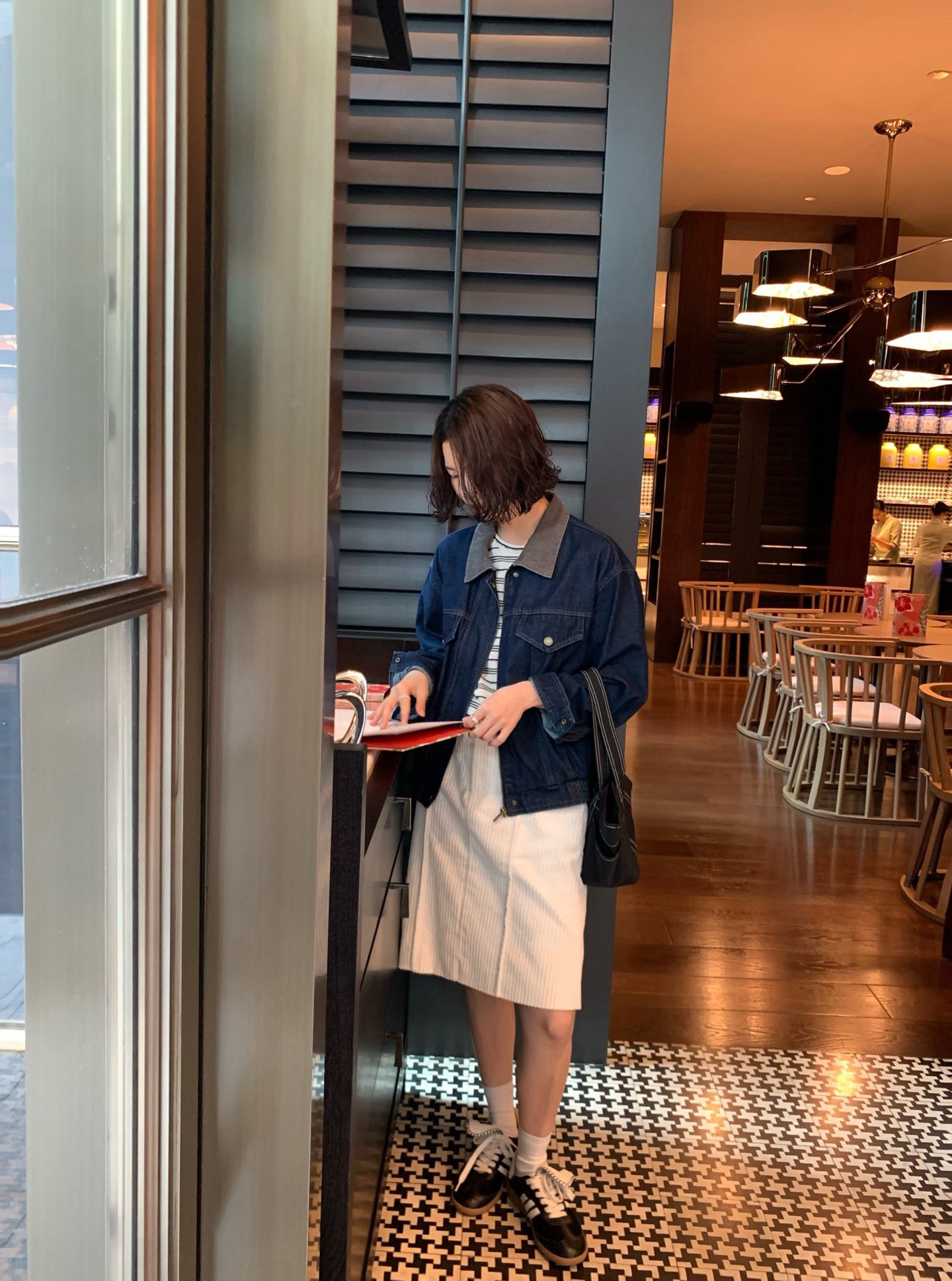 // 中古風拼領拉鍊牛仔外套