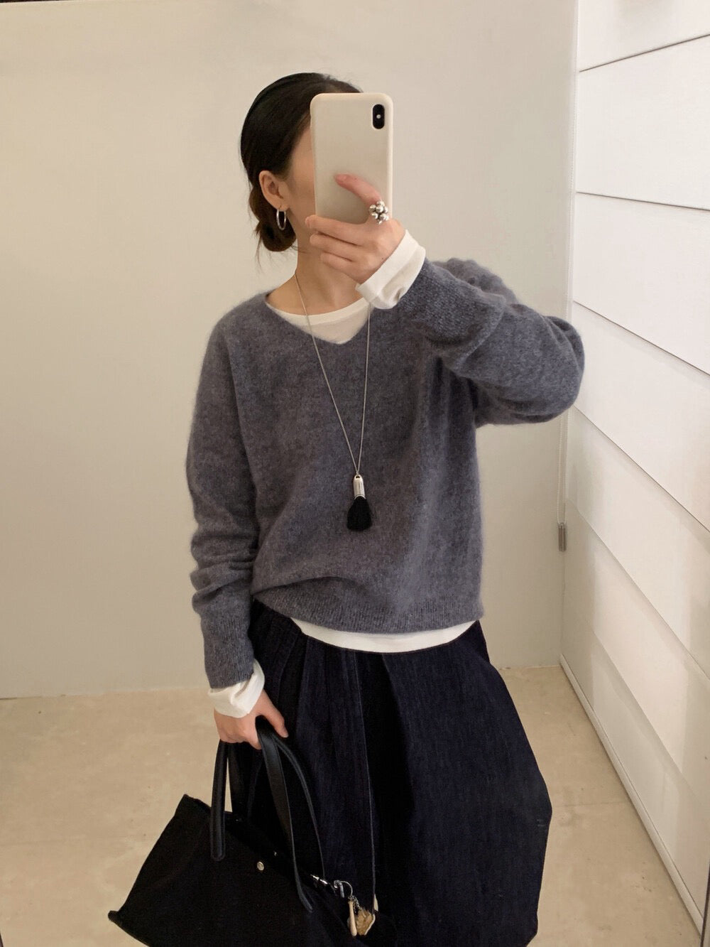 // 15色親膚羊毛拉絨工藝高級感V領NT