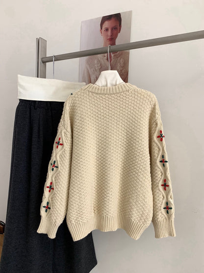 // 特別撞色鈎針圖案毛衣